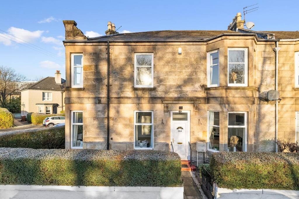 Large Terraced With Parking